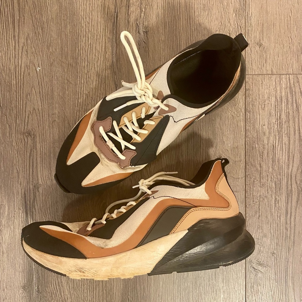 Fabletics Echo Performance Sneaker - Picture 4 of 4